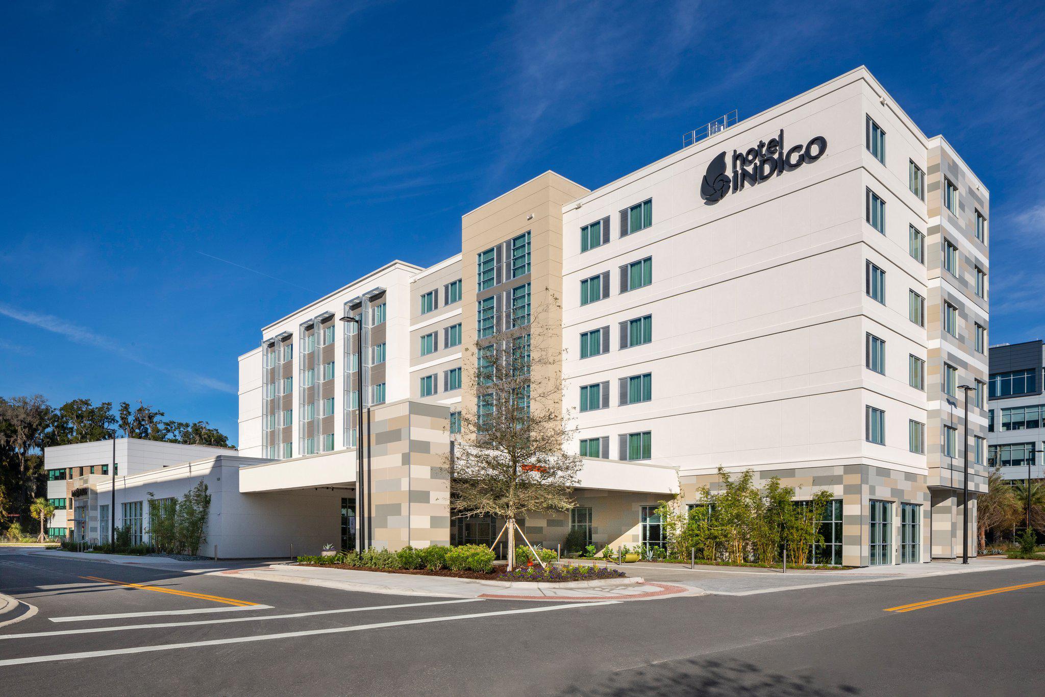 Hotel Indigo Gainesville-Celebration Pointe Photo