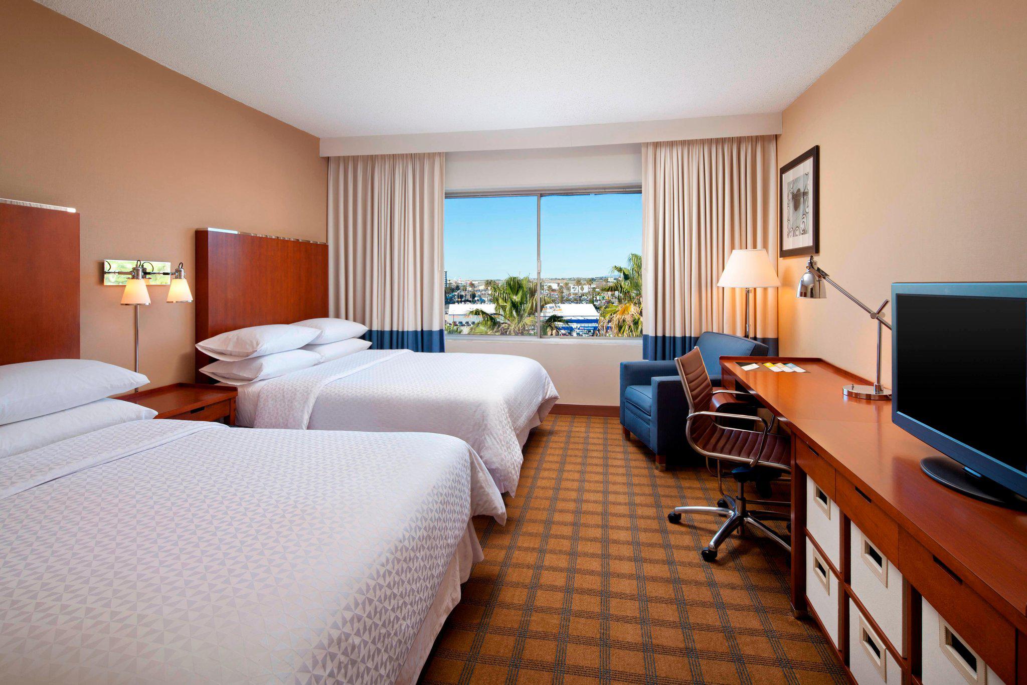 Four Points by Sheraton Los Angeles International Airport Photo