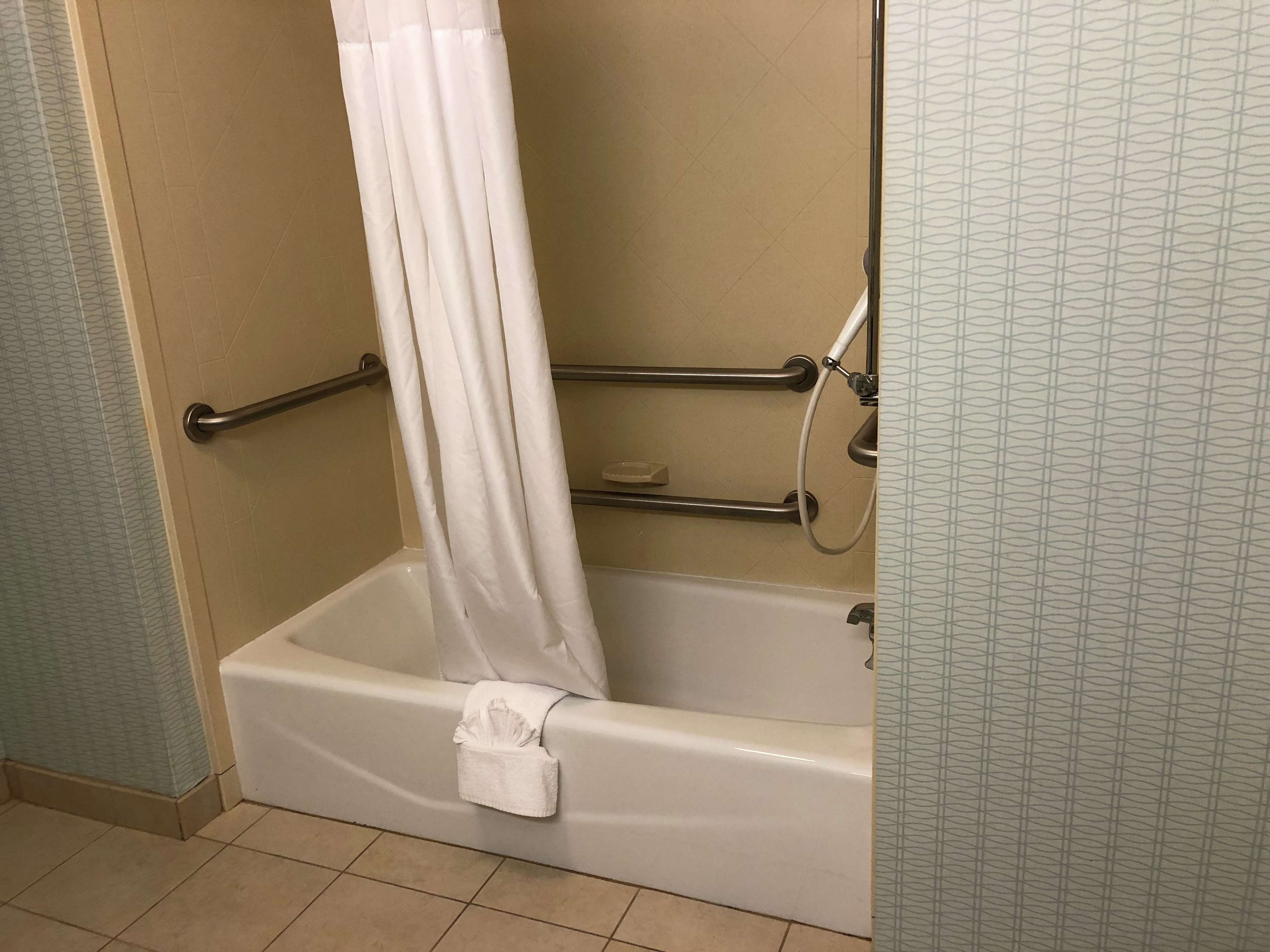 Hampton Inn & Suites Nashville @ Opryland Photo