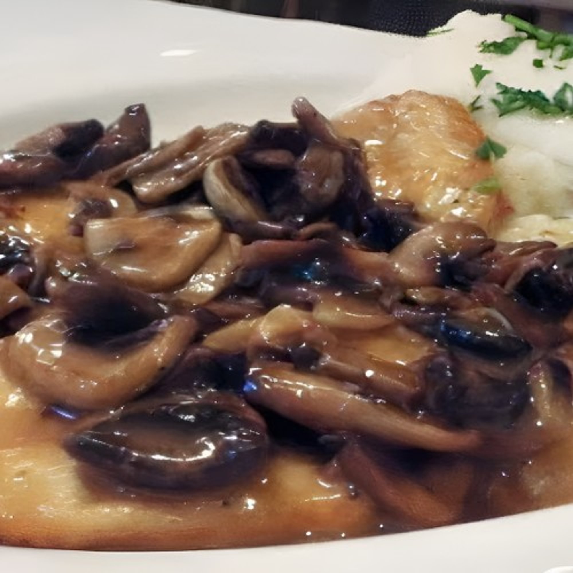 Pollo Al Marsala
