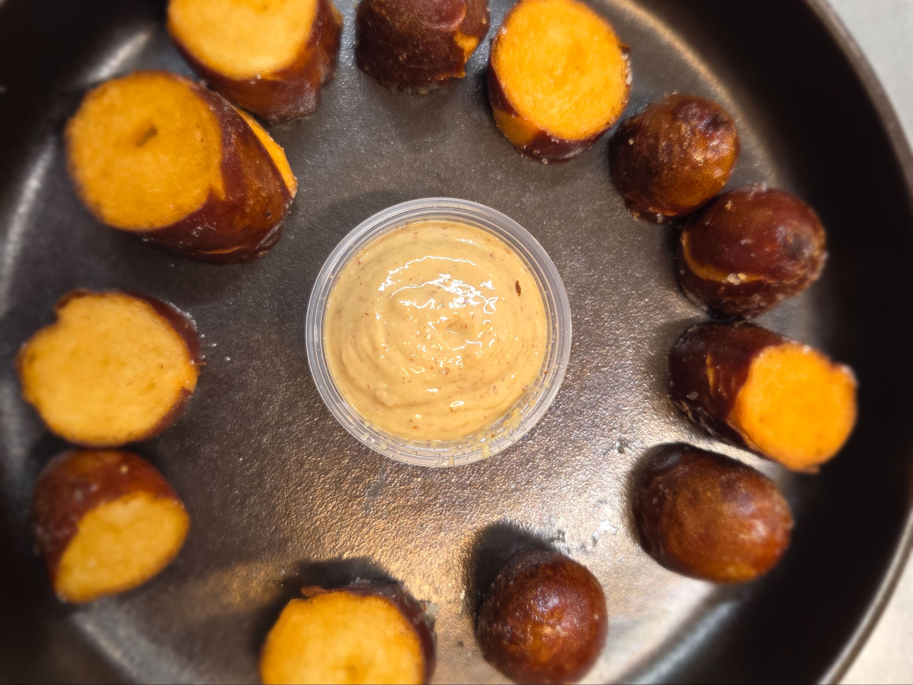 Bavarian Pretzels Bites