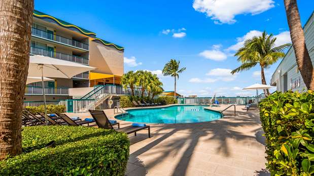 Images Best Western On the Bay Inn & Marina