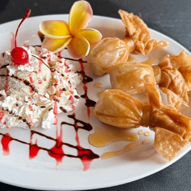 Fried Banana w/Ice Cream