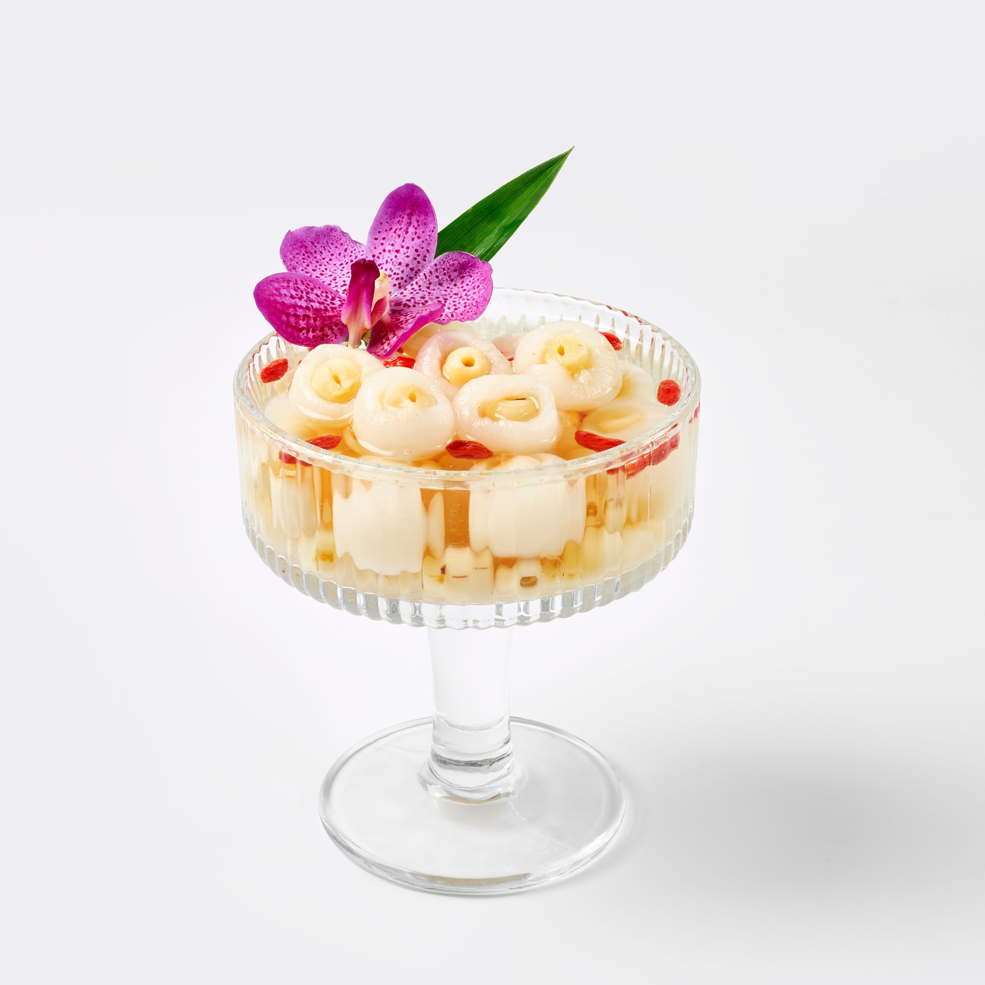 Chè Long Nhãn Hạt Sen Rong Biển – Longan, Lotus Seed & Seaweed Dessert