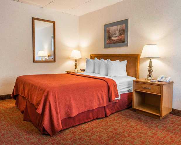 Images Quality Inn Royle