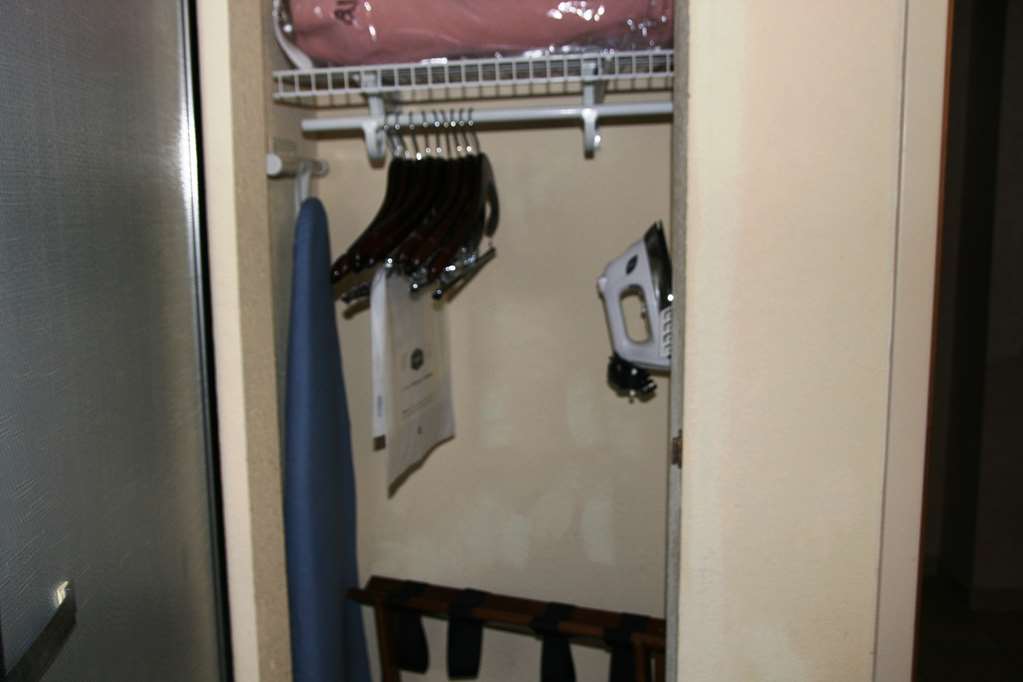 Hampton Inn Canton Image