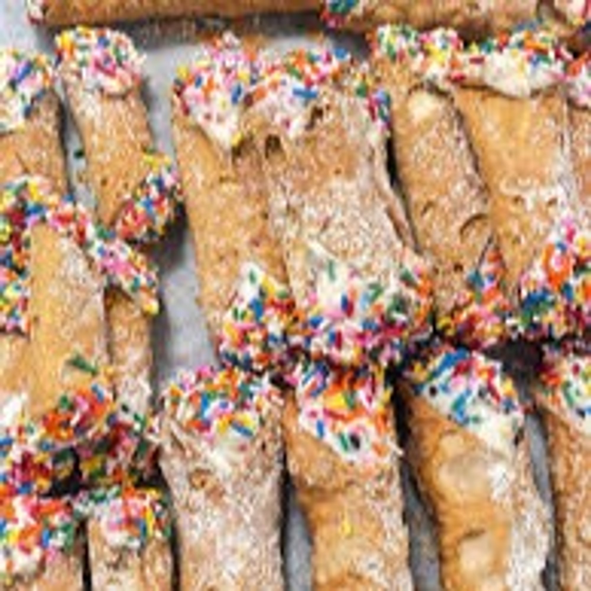 Mini Cannoli (Funfetti)