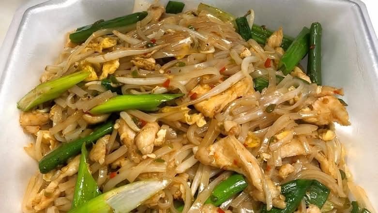 L- Pad Thai