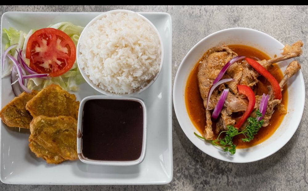 Stew Hen Chicken (Poule Dee) (Large)
