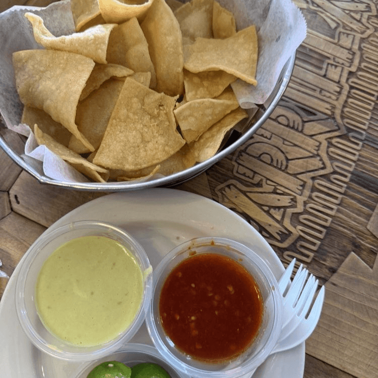 Chips Con Salsa
