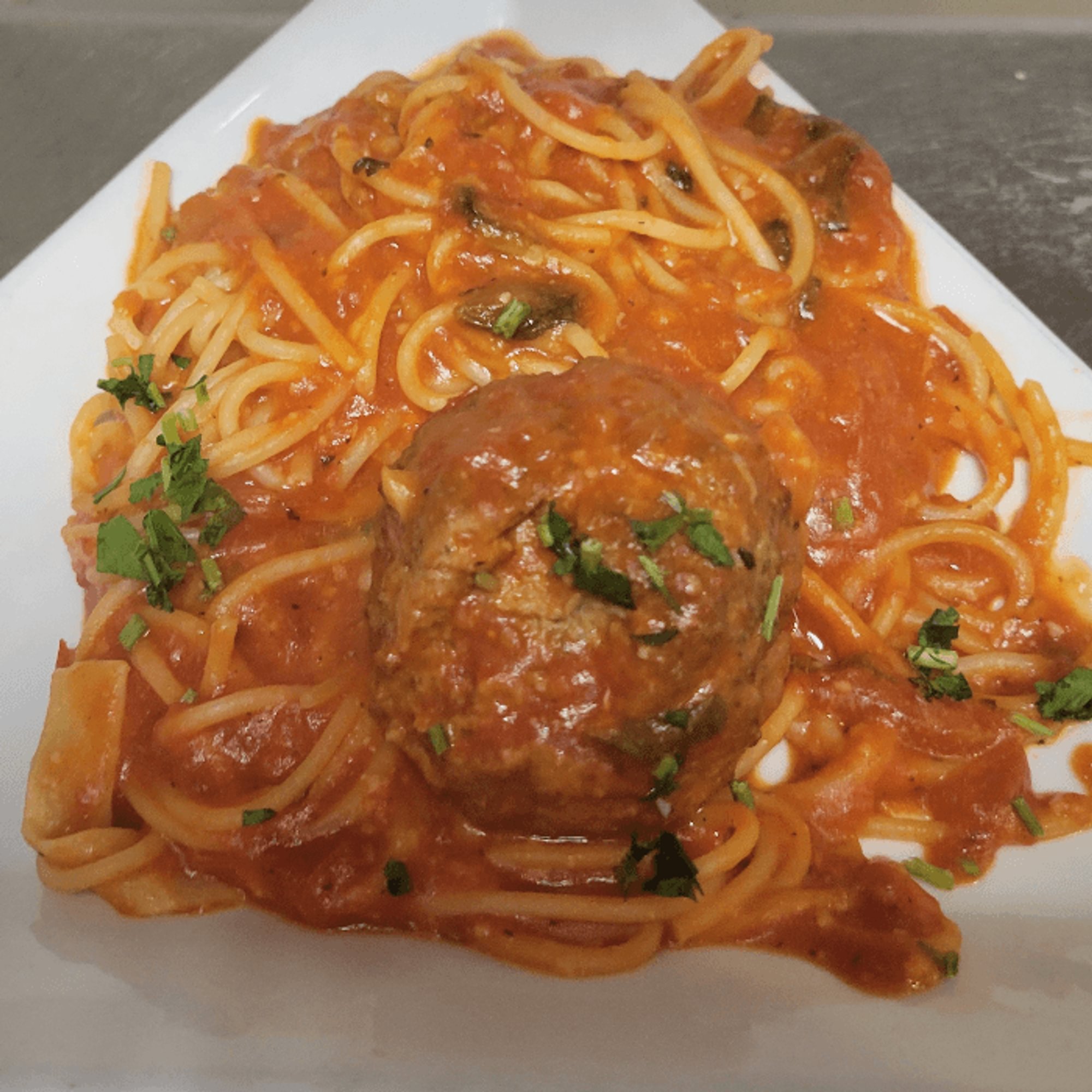 Kids Spaghetti With Meatball