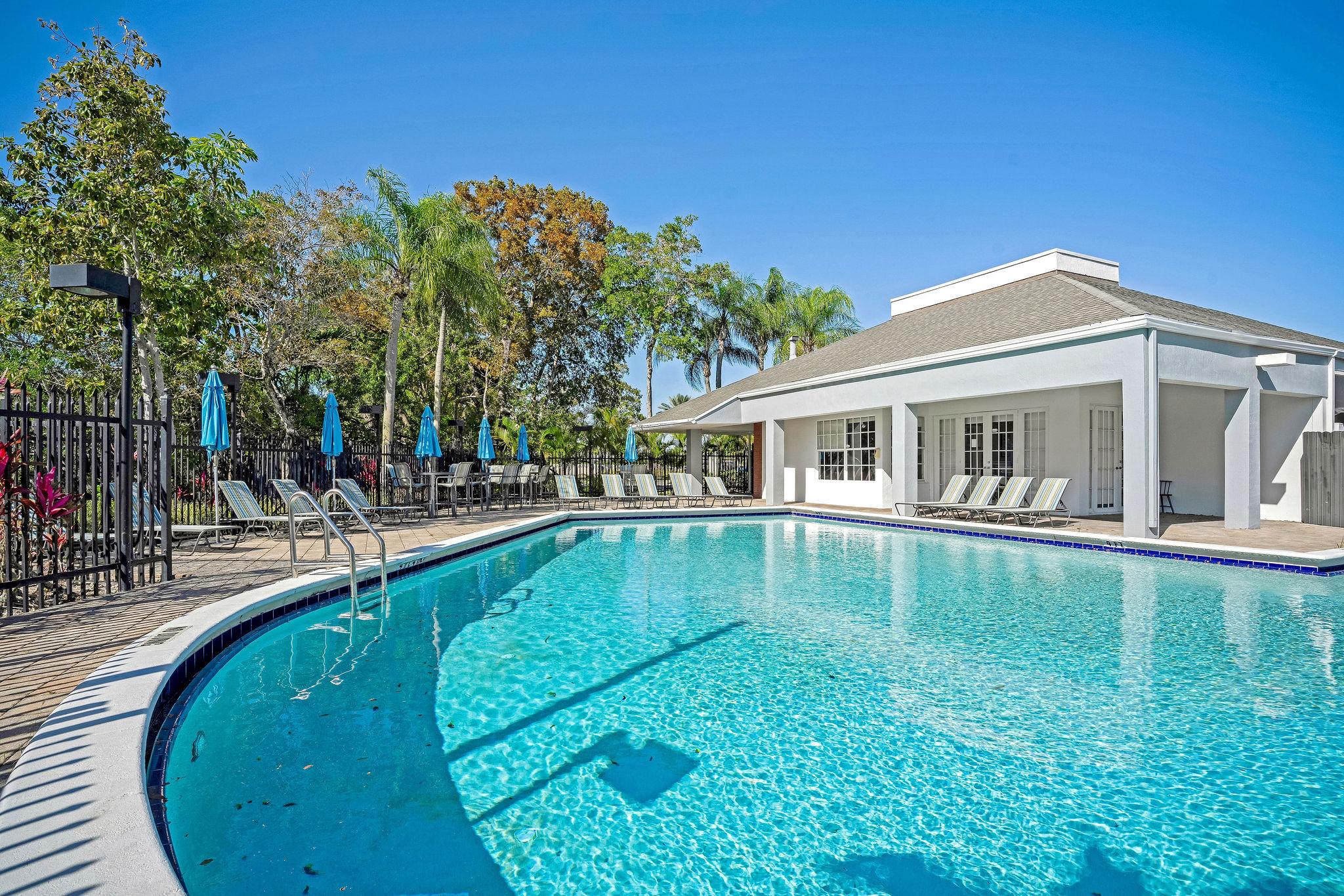 Advenir at Walden Lake Image