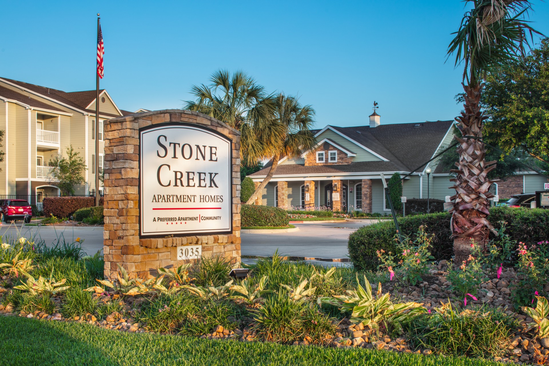 Stone Creek Apartments Photo