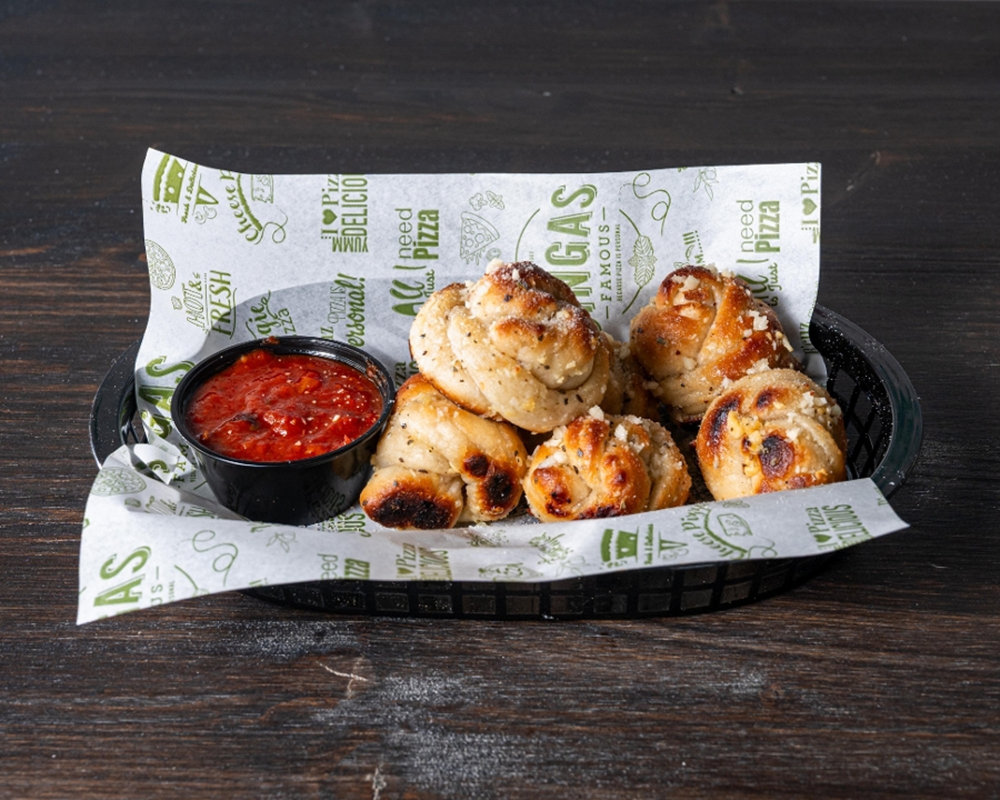 Garlic knots 6pcs