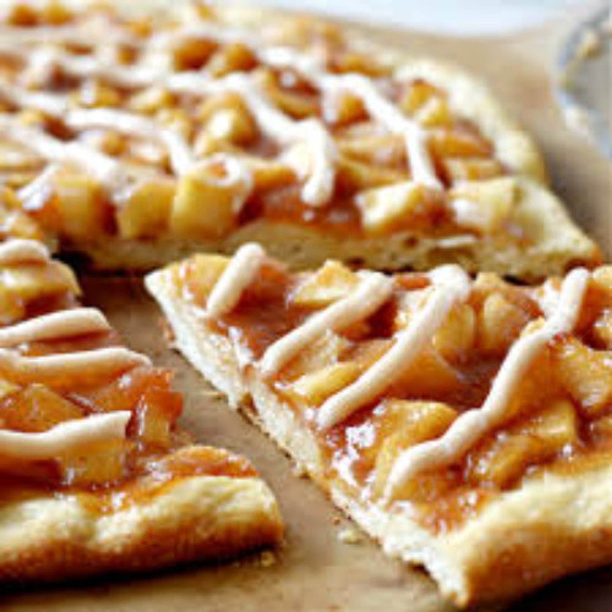 Apple Cinnamon Pizza