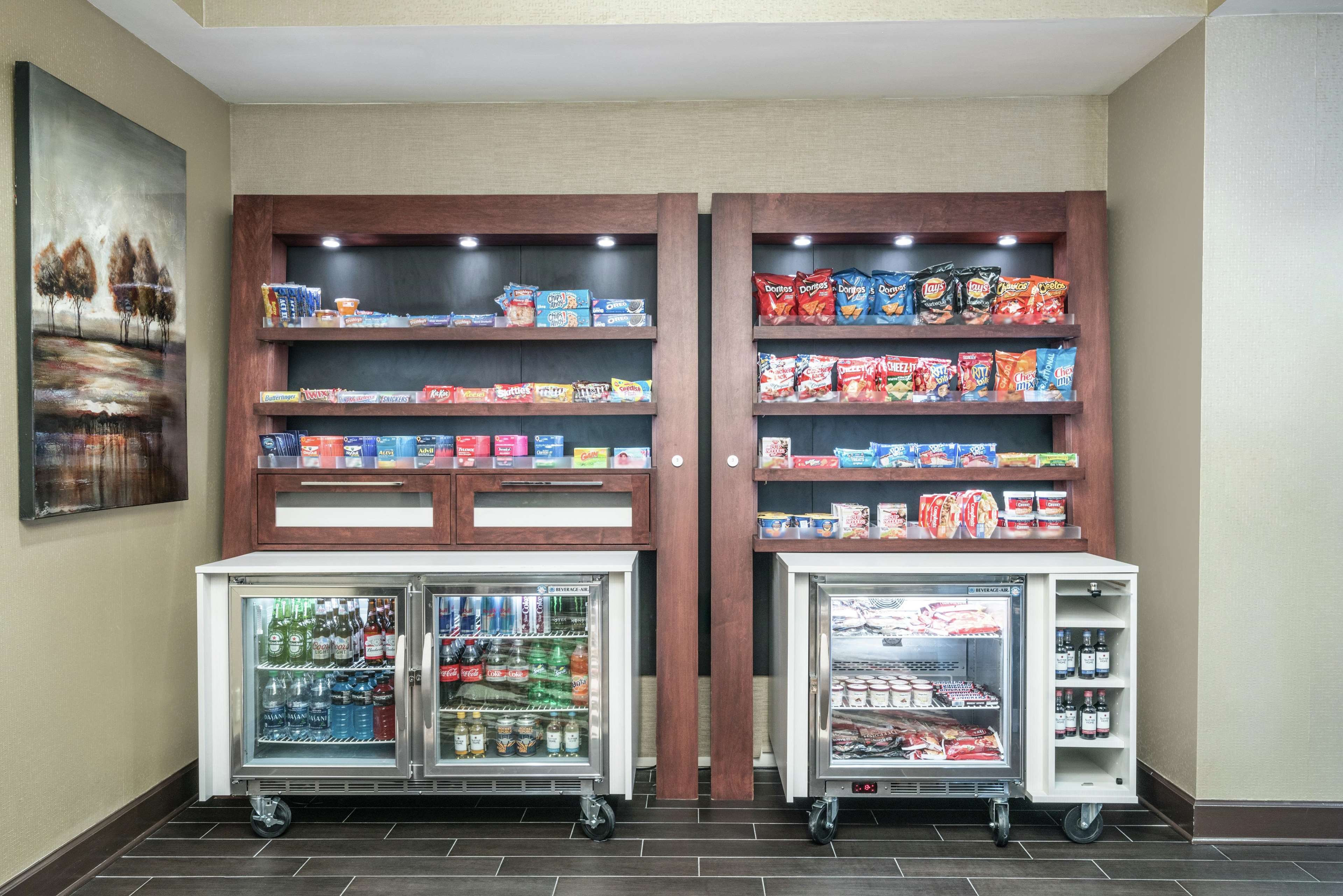 Hampton Inn Madison Huntsville Airport Photo