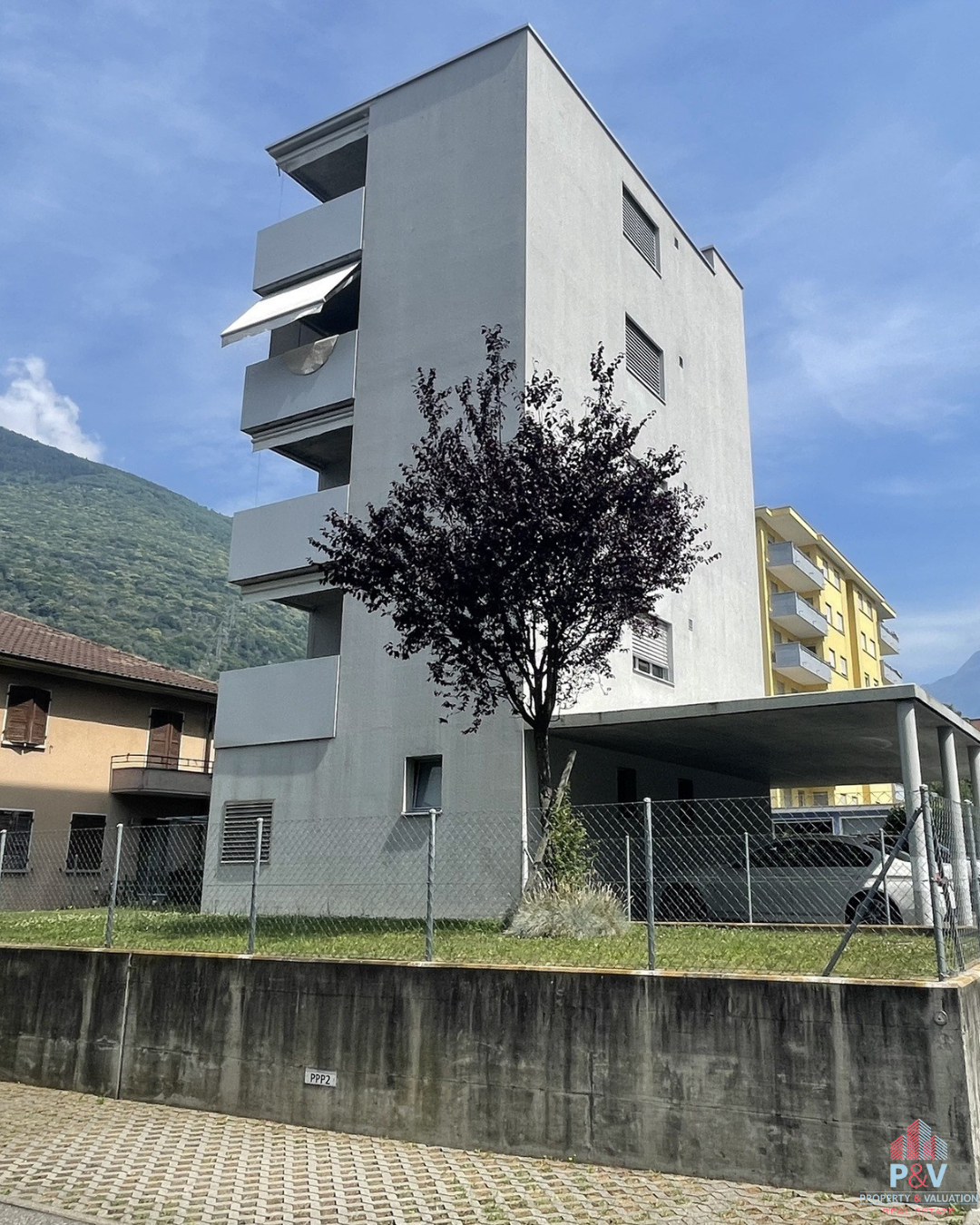 🏙️ IMPERDIBILE 2.5 LOCALI A BELLINZONA – ZONA CENTRALE! 🏡