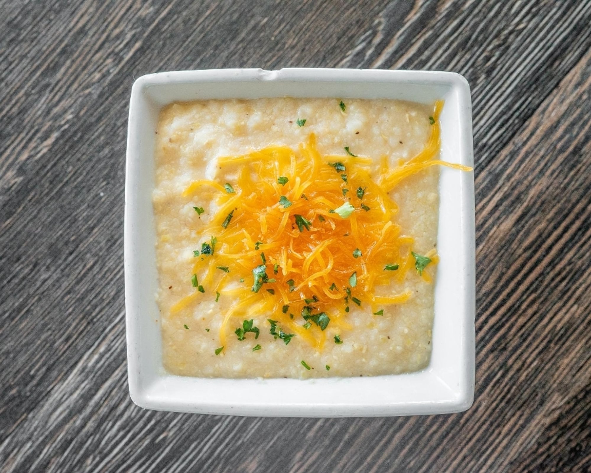 STONE-GROUND CHEDDA CHEESE GRITS