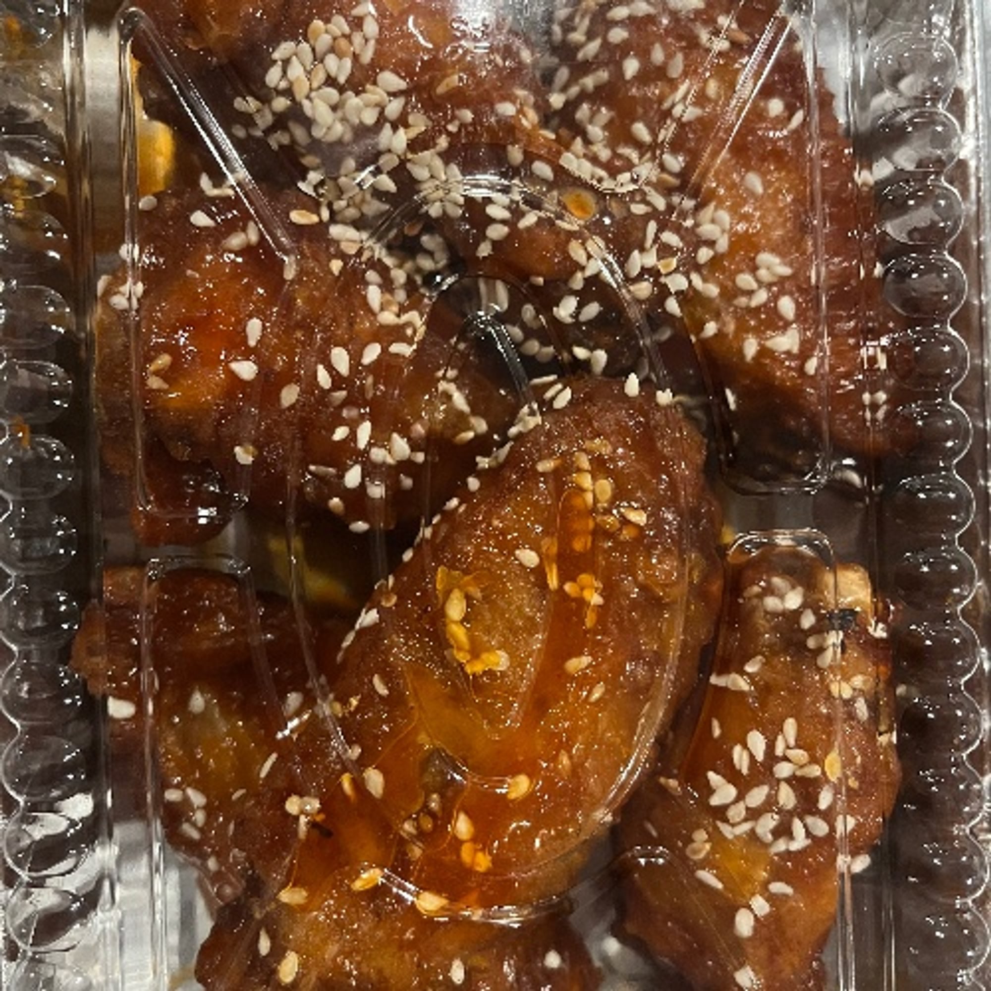 Chicken Wings & 1 Sauce