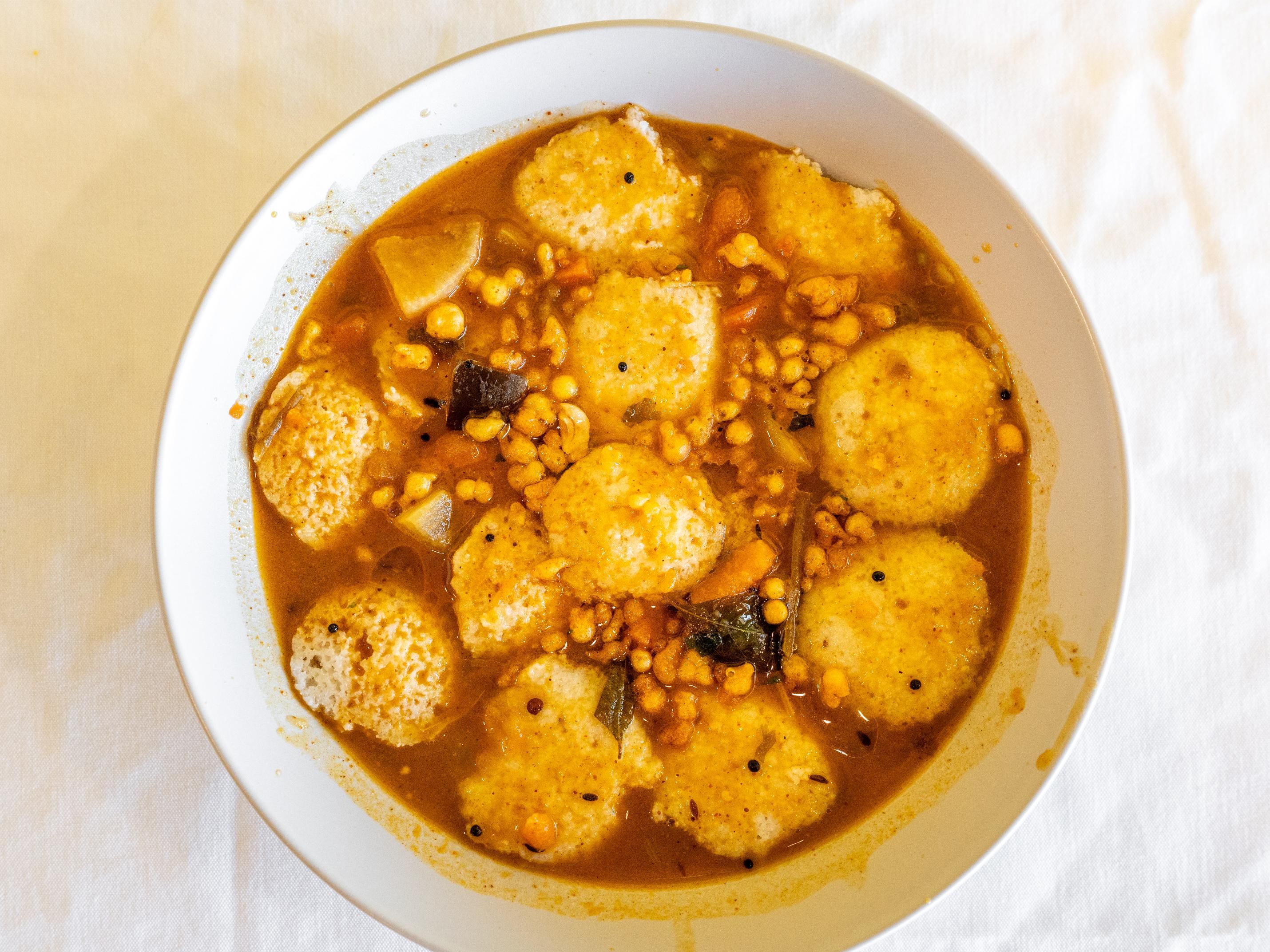 Sambar Button Idli (12 pieces)