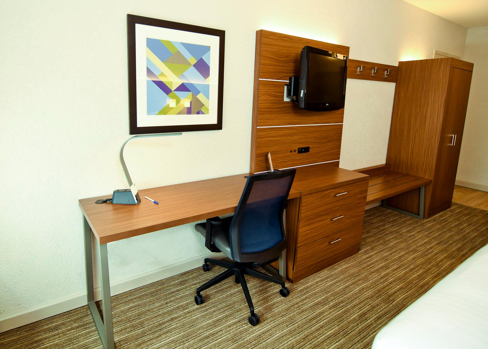 Holiday Inn Express & Suites Port Clinton-Catawba Island Photo