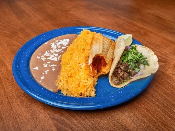 TACO Y TAMAL