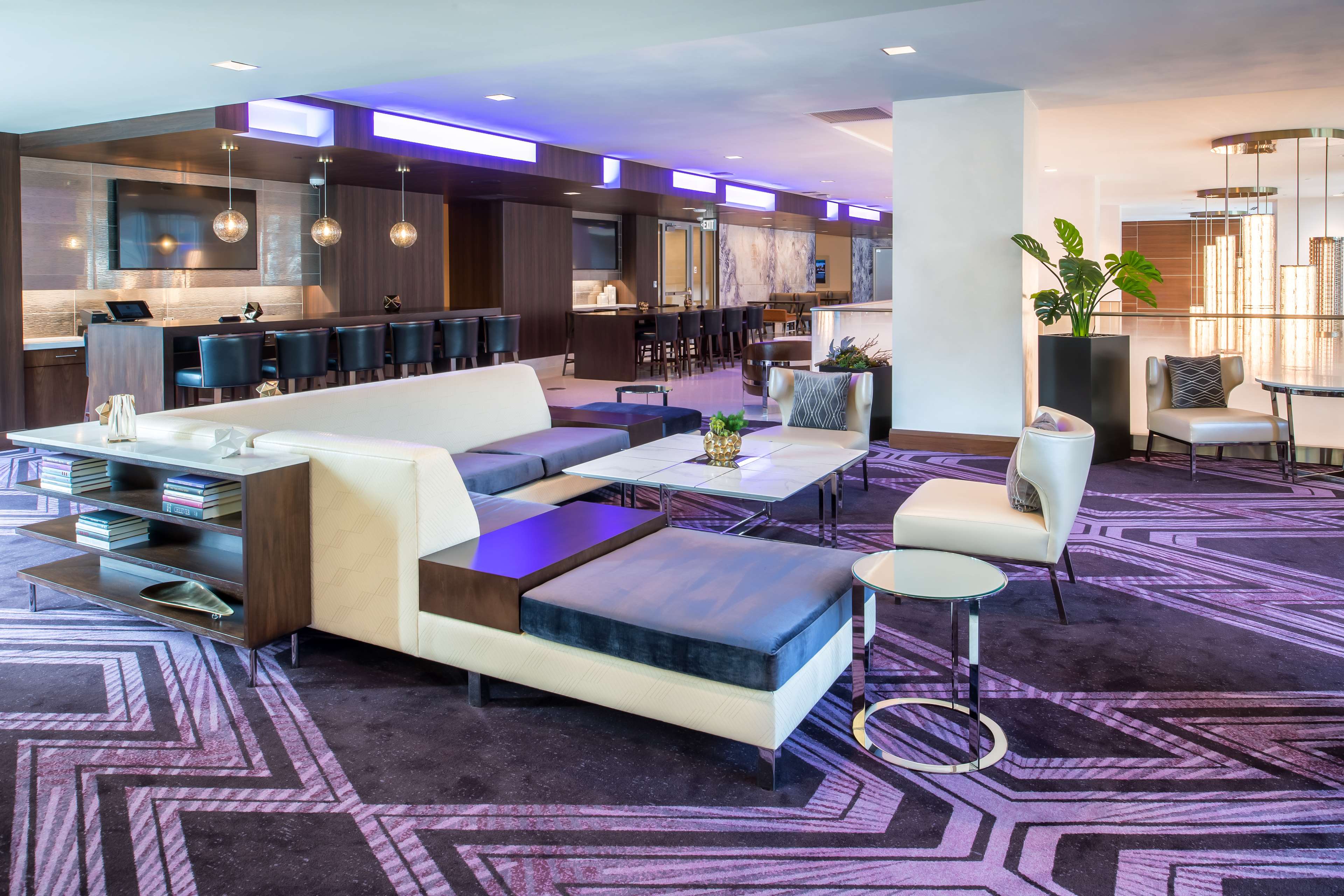 Embassy Suites by Hilton Seattle Downtown Pioneer Square Photo