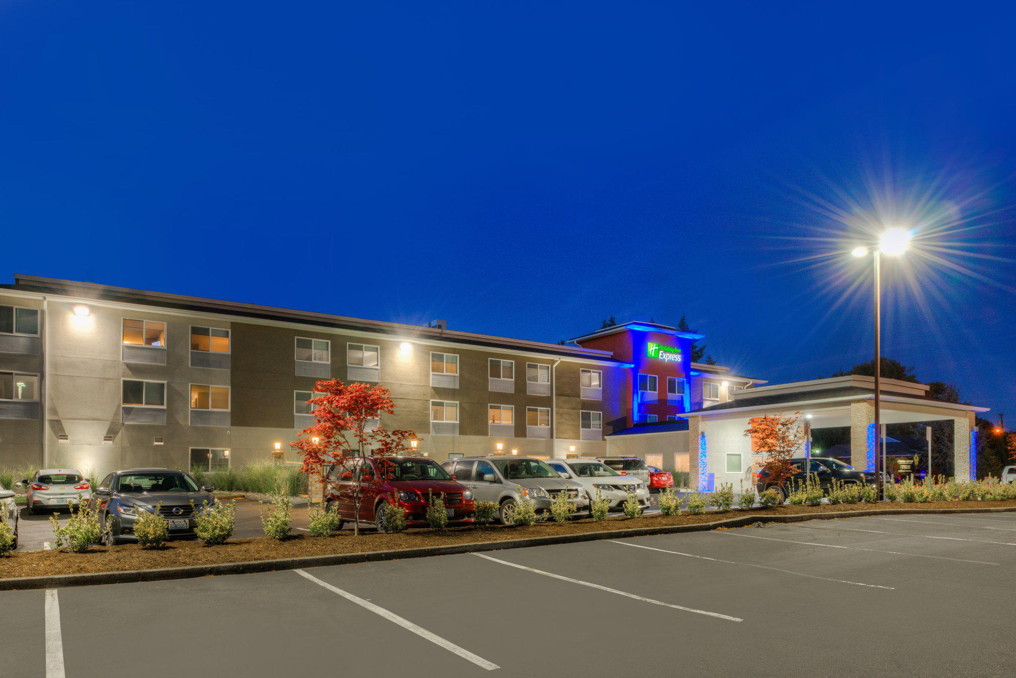 Holiday Inn Express Newberg - Wine Country Photo