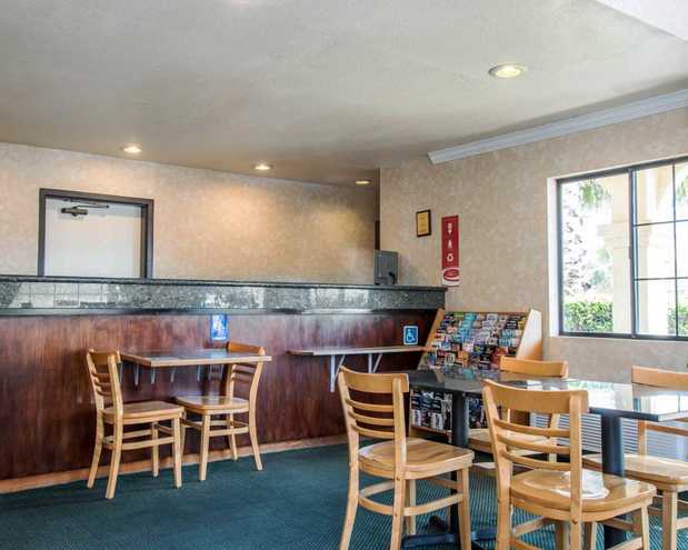 Images Econo Lodge