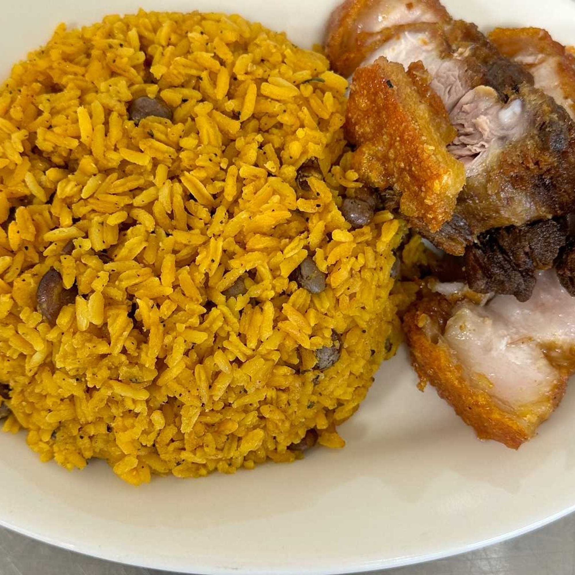 Lunch chicharron