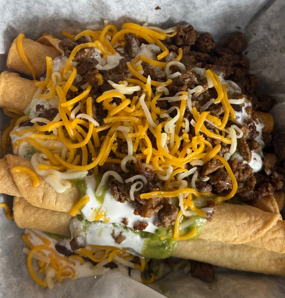 5 Rolled Tacos with Carne Asada