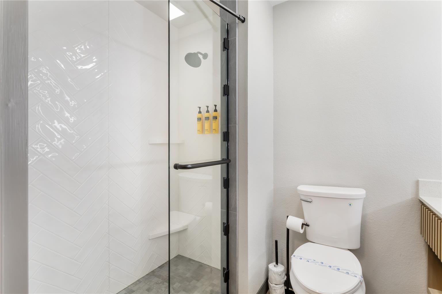 Best Western Plus Rose City Conference Center Inn Image