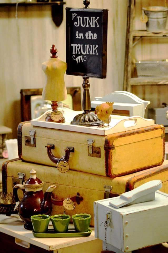 Trader Maes Furniture and Decor Market Image