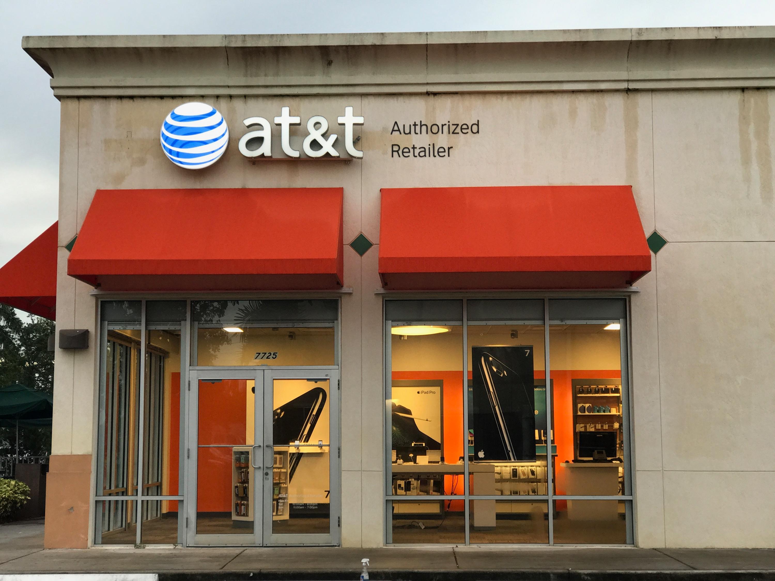 AT&T Store Photo