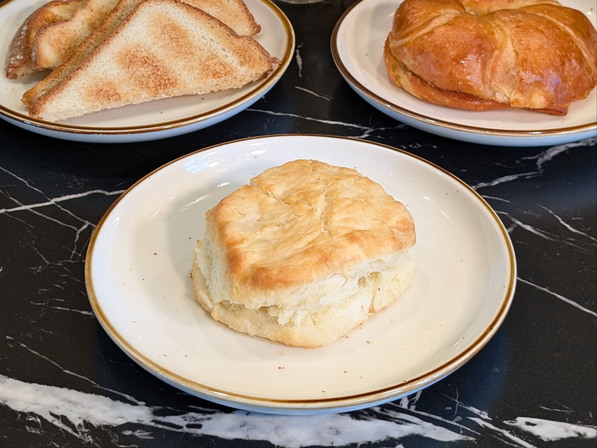 Side - 1 Biscuit