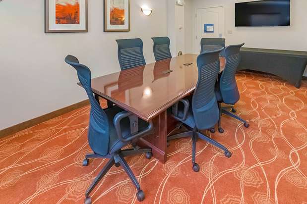 Images Hampton Inn & Suites Blairsville