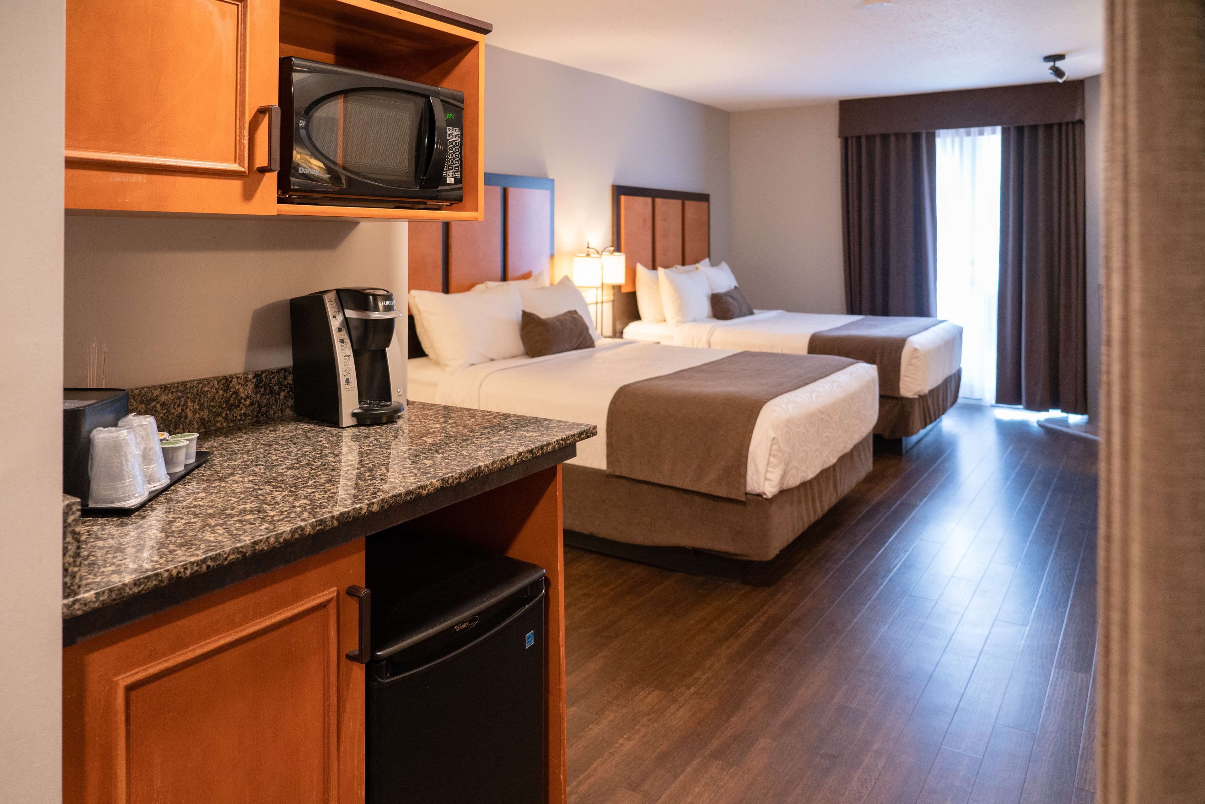 Images Best Western Pocaterra Inn