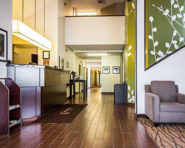 Images Sleep Inn & Suites Airport