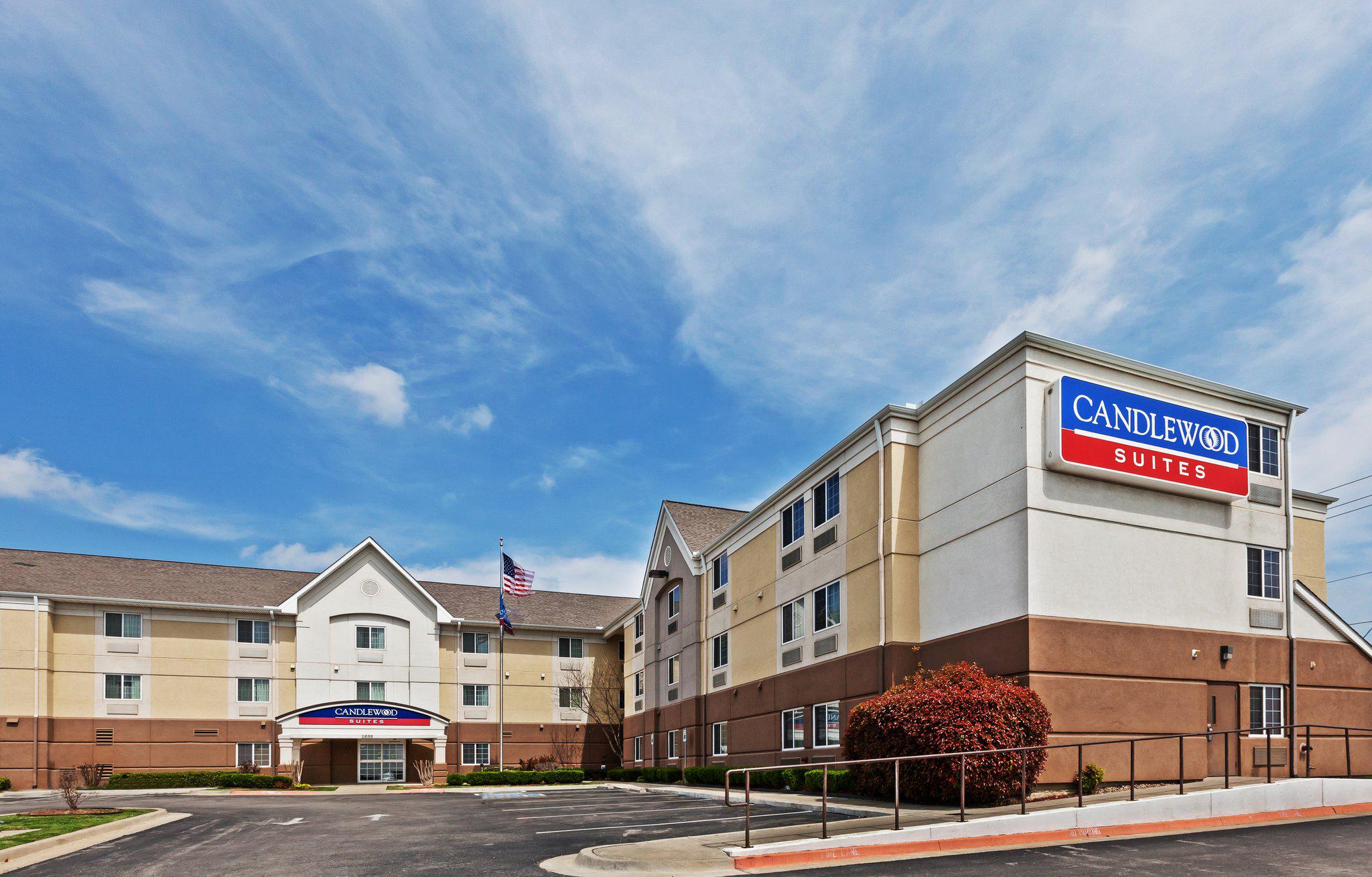 Candlewood Suites Owasso Photo