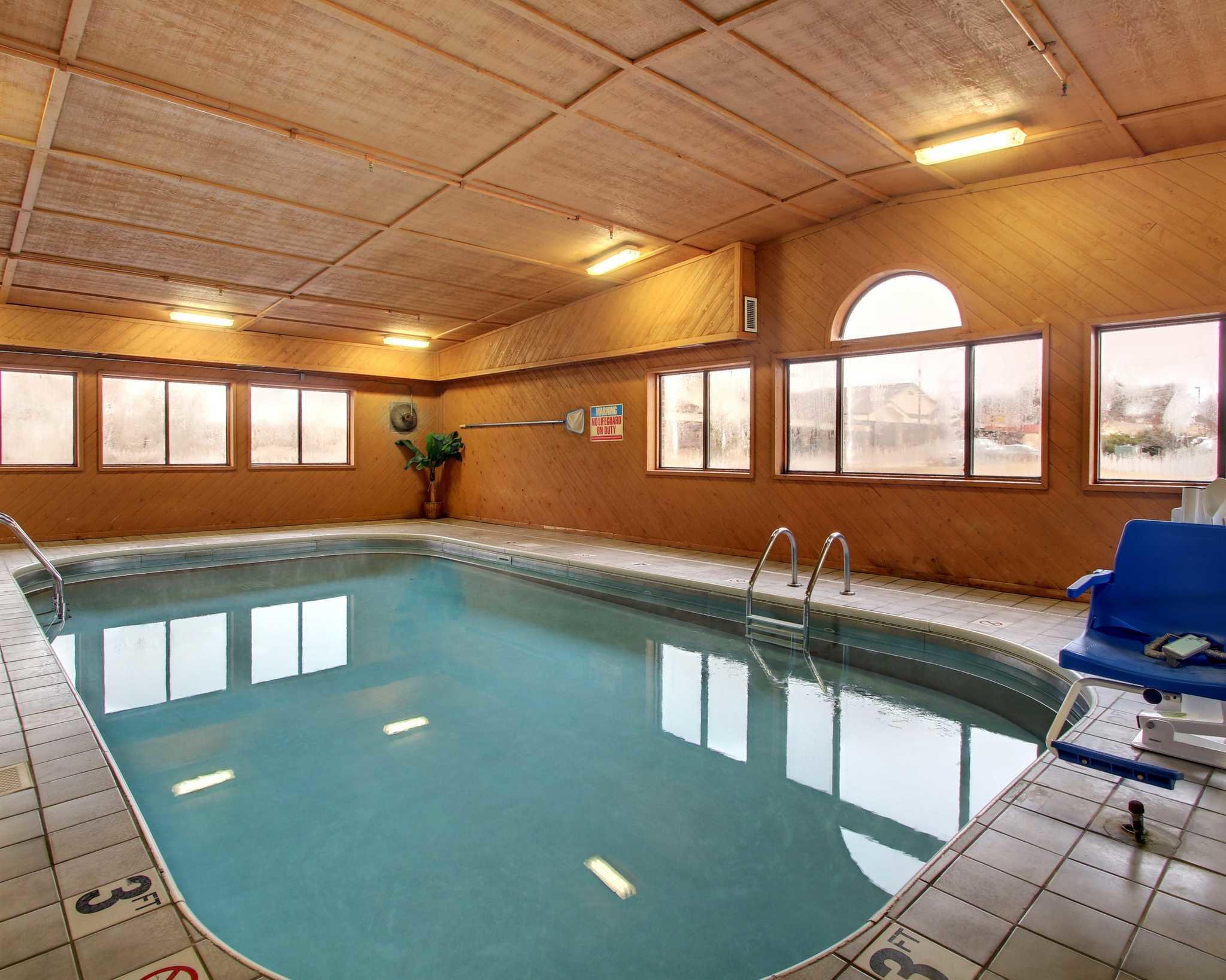 Quality Inn Hotel Indianola Ia 50125 Hotel