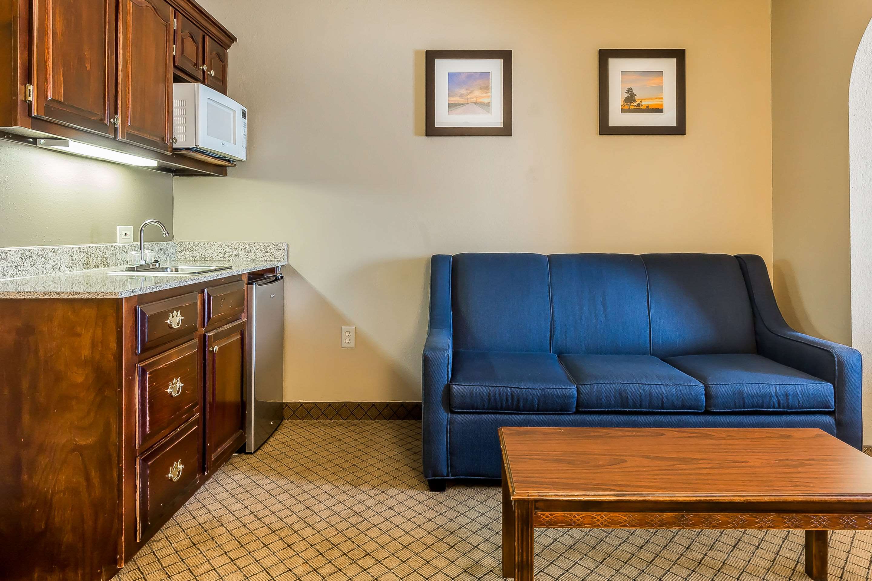 Comfort Inn & Suites Mishawaka-South Bend Photo