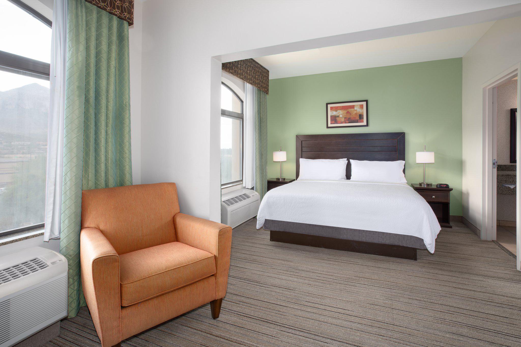 Holiday Inn Express & Suites Oro Valley-Tucson North by IHG Image