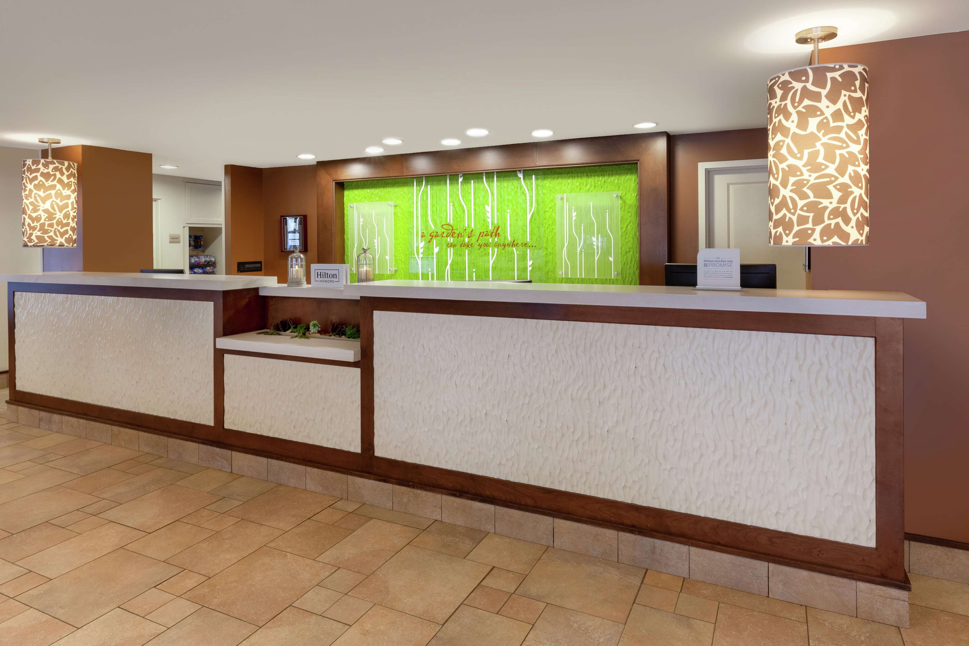 Hilton Garden Inn Pittsburgh University Place Photo