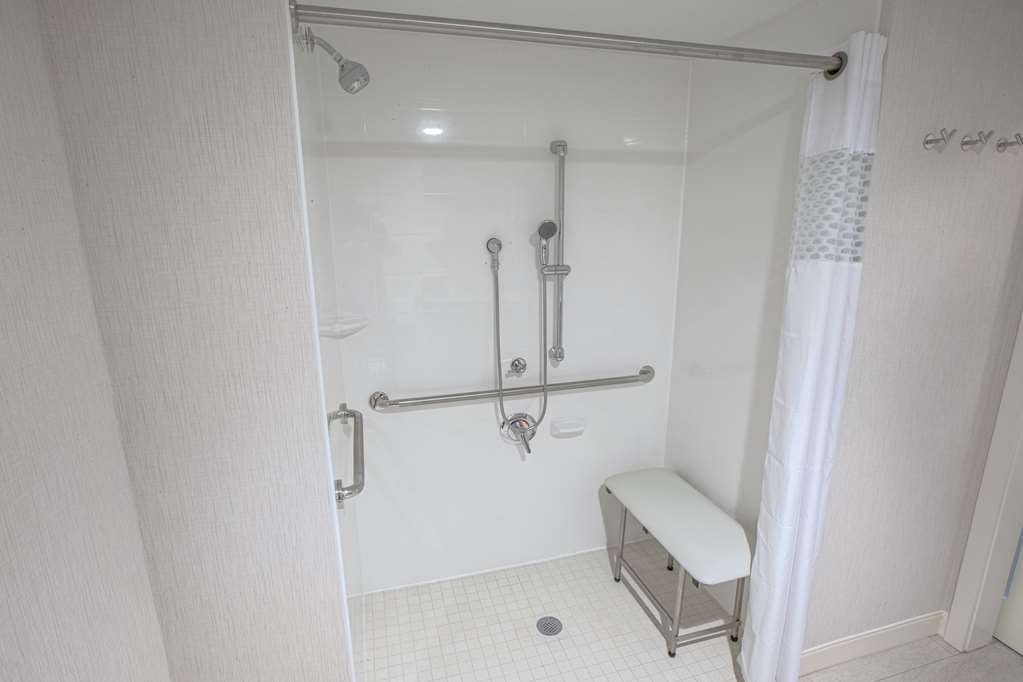 Hampton Inn Amesbury Image