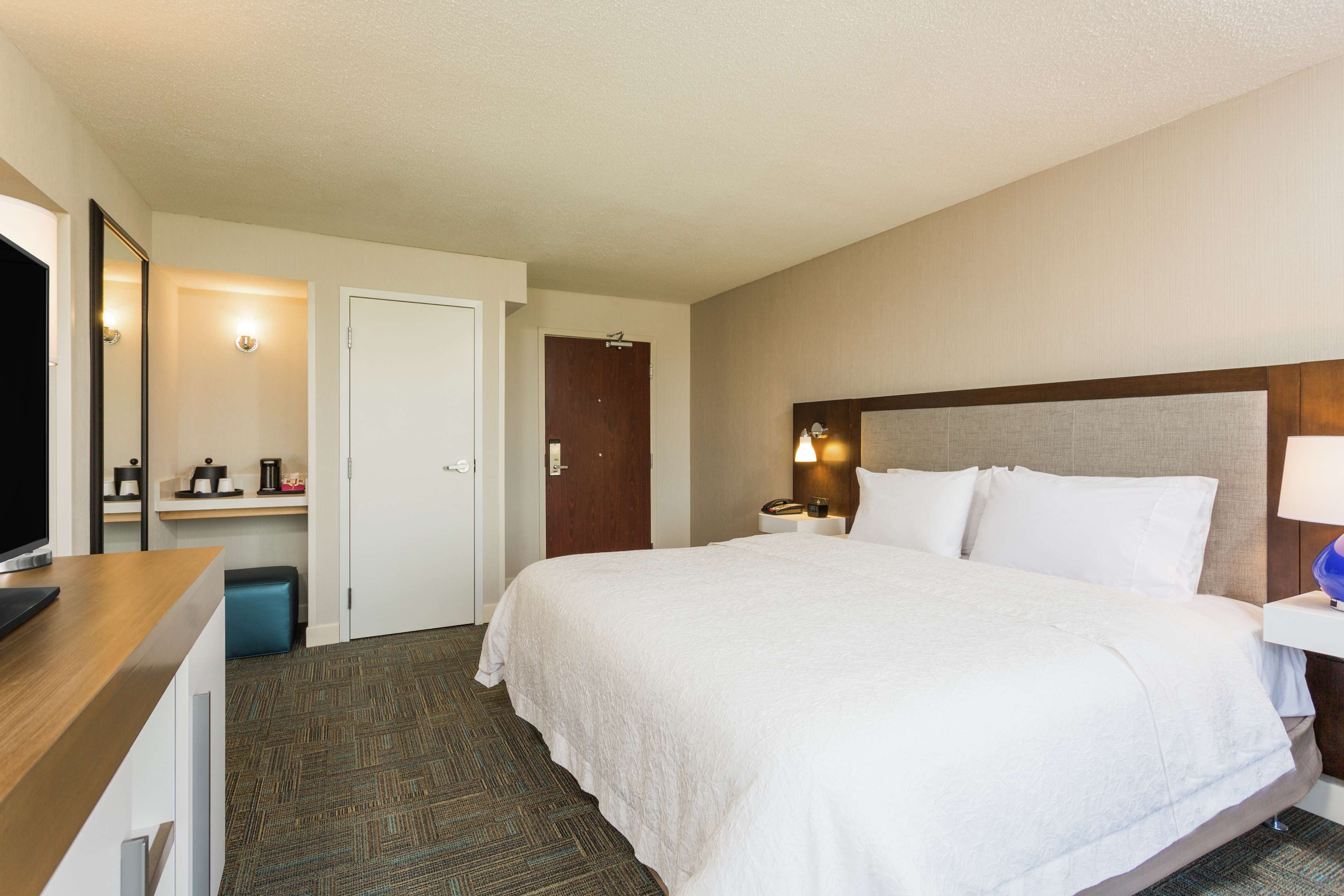 Hampton Inn Manassas, 7295 Williamson Blvd, Manassas, VA, Hotels