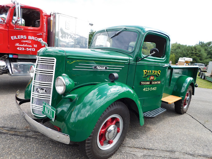 Eilers Bros Trucking & Excavating Inc Logo