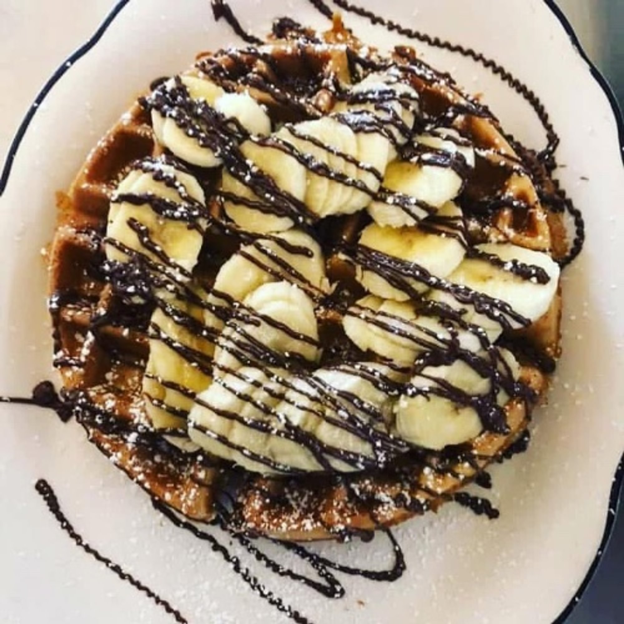 BANANA NUTELLA WAFFLE