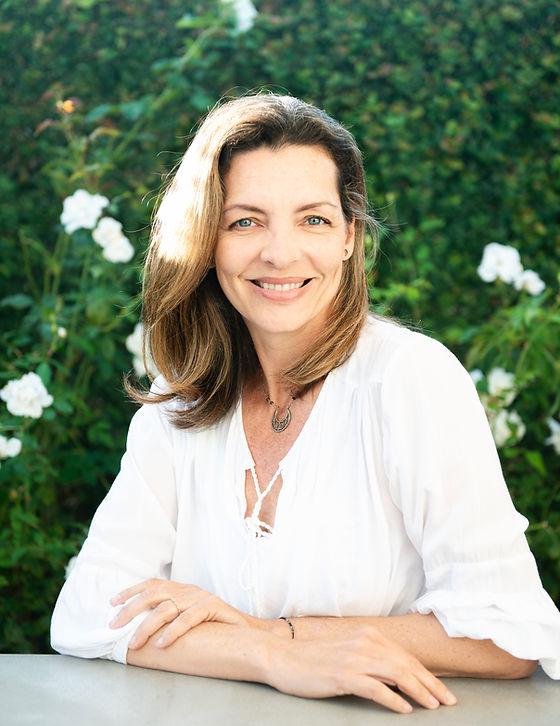 Laura Malandrino, APCC, EMDR, Therapist Logo