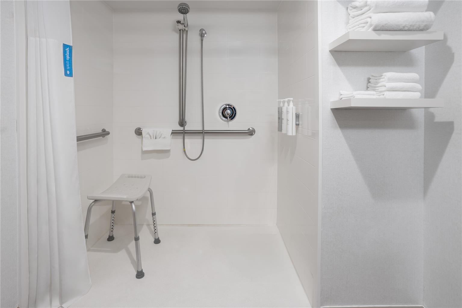 Hampton Inn Frostburg Image