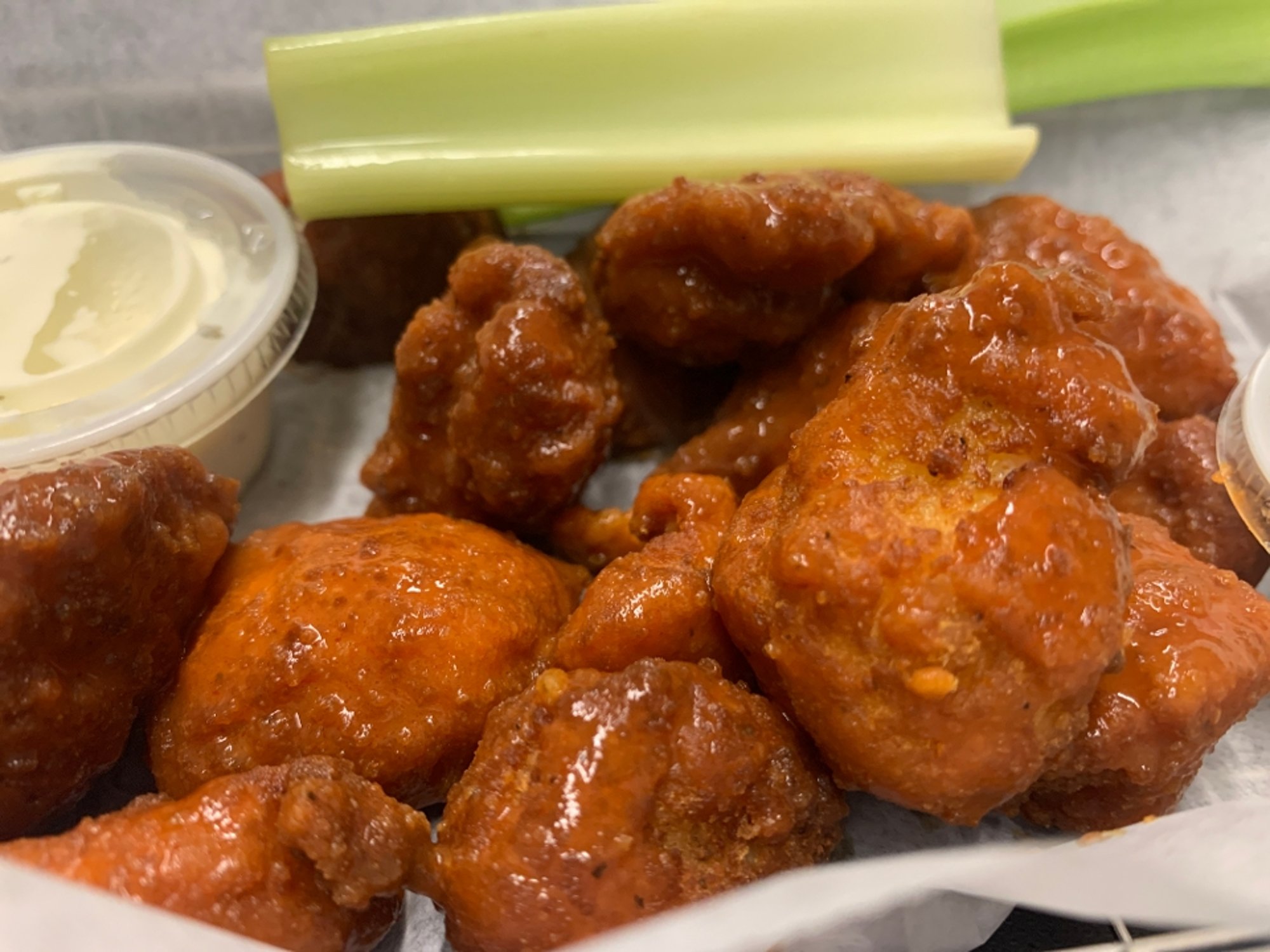 Boneless Wings (10)